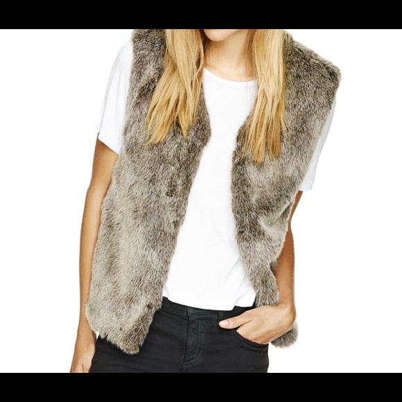 Talula Faux Fur Vest - Picture 4 of 15